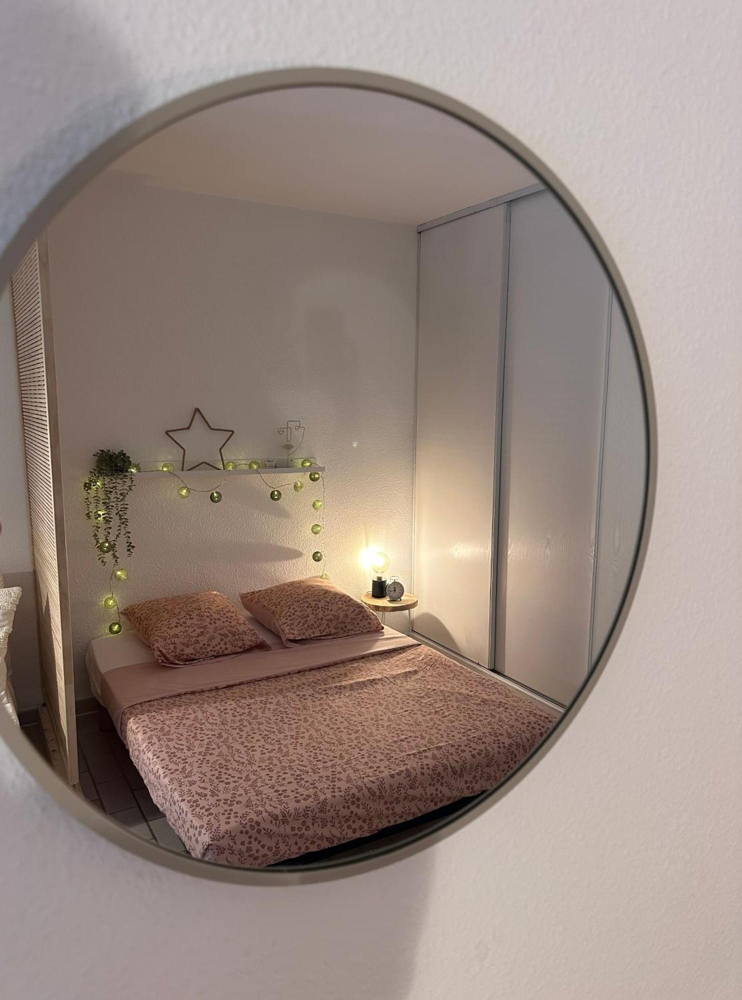 Studio Sur Le Port De Hyeres - A 2Min Des Plages, Clim & Balcon Dış mekan fotoğraf