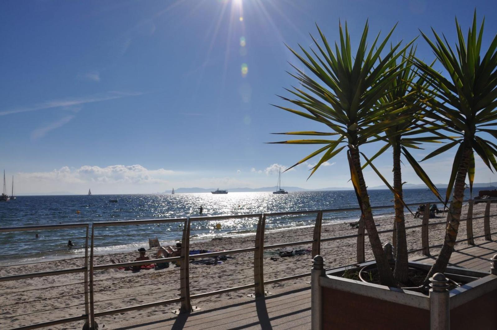Studio Sur Le Port De Hyeres - A 2Min Des Plages, Clim & Balcon Dış mekan fotoğraf