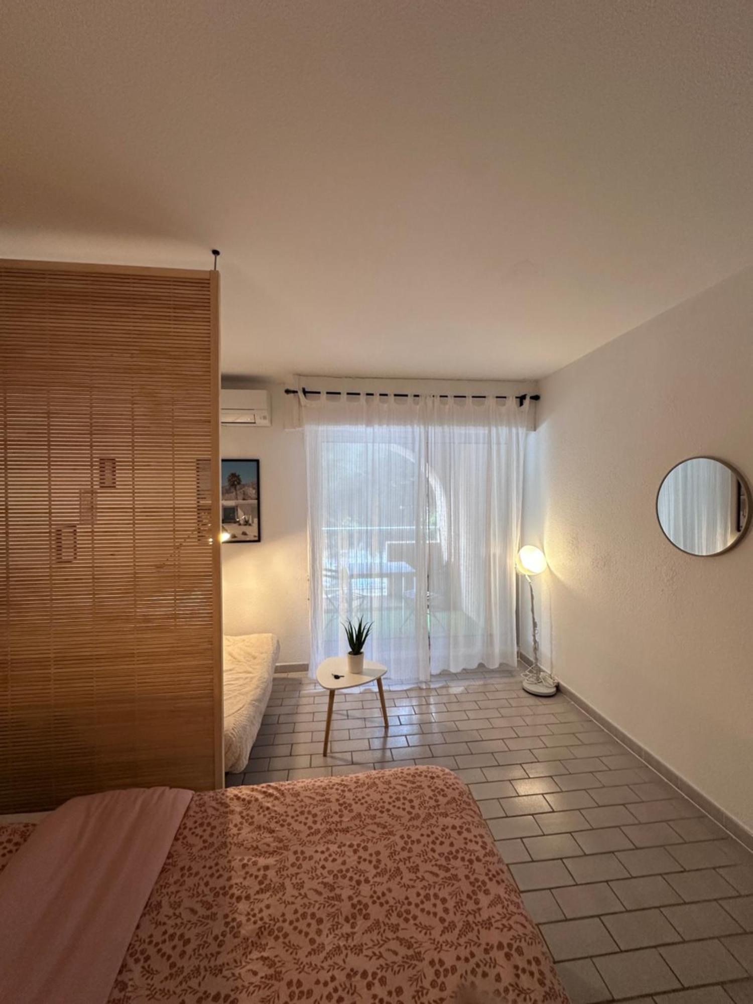 Studio Sur Le Port De Hyeres - A 2Min Des Plages, Clim & Balcon Dış mekan fotoğraf