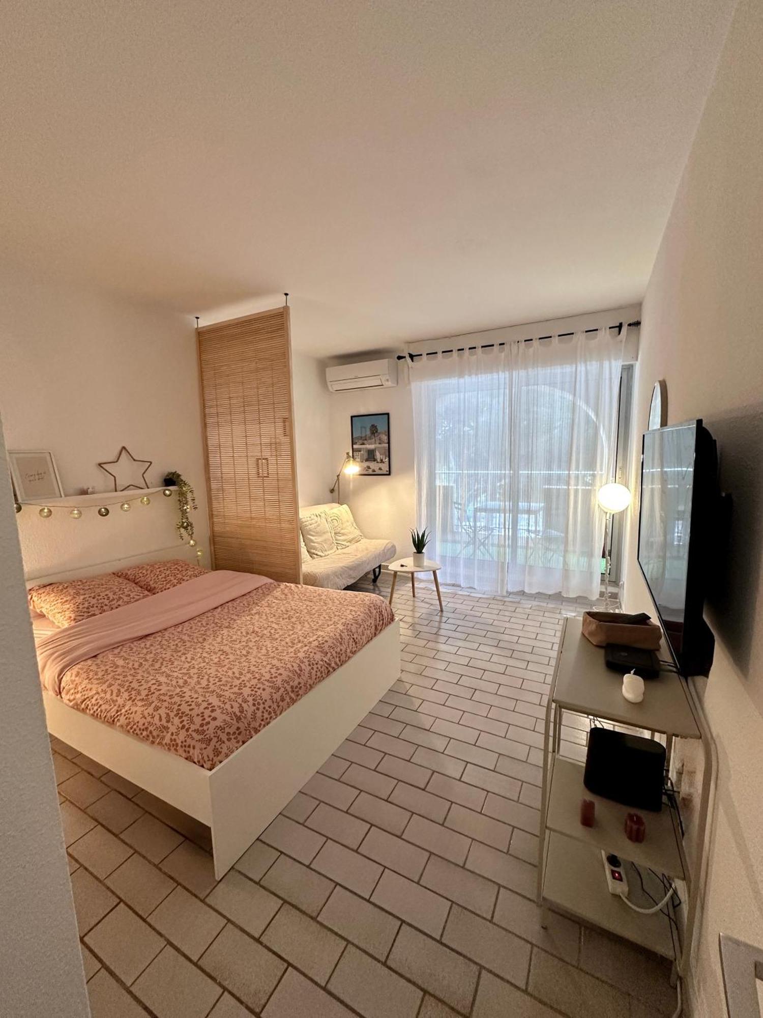 Studio Sur Le Port De Hyeres - A 2Min Des Plages, Clim & Balcon Dış mekan fotoğraf